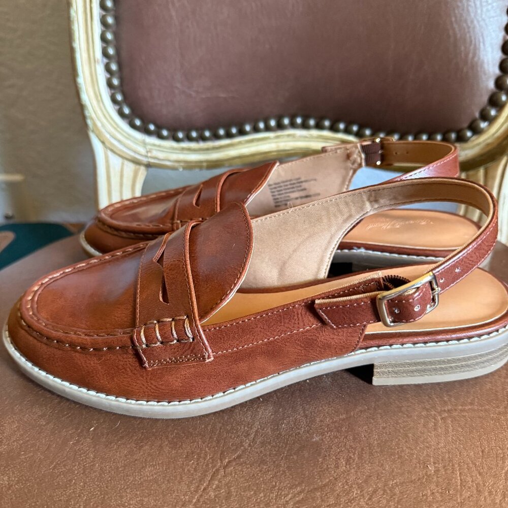 *brand new* Target Universal Thread Joan Slingback Penny Loafer Flats